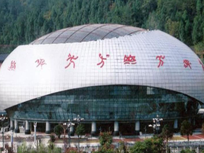 合肥體育中心球形網架加工安裝